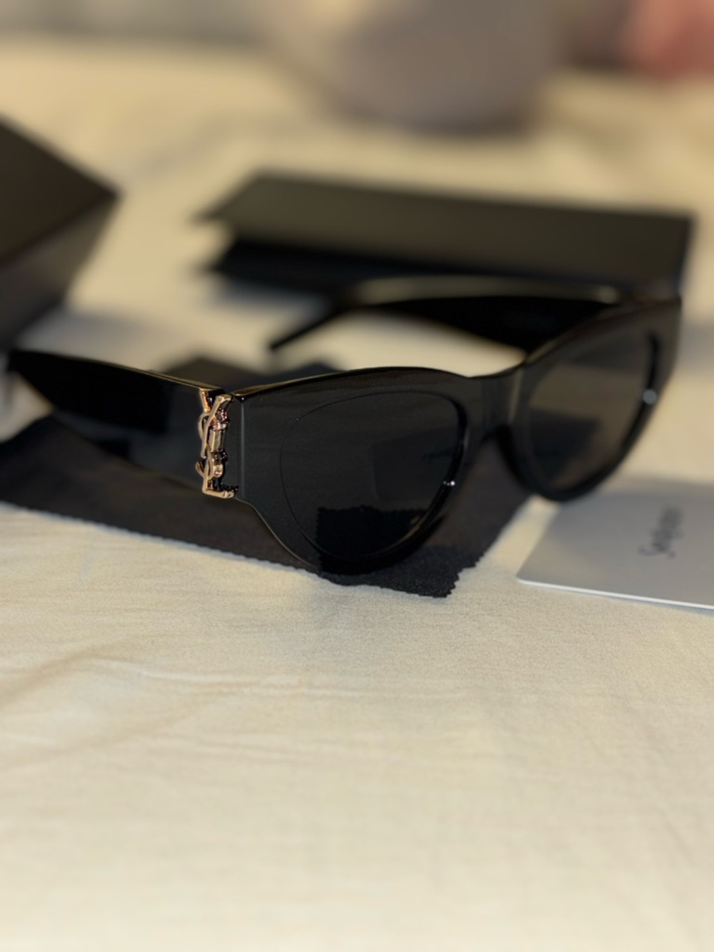 Saint Laurent Black Cat-Eye Sunglasses with Gold YSL Logo - Picture 2 of 7